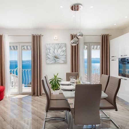 Fba Family Beach Apartments Omiš Buitenkant foto