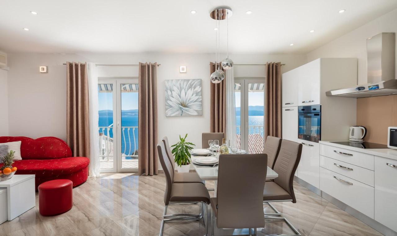 Fba Family Beach Apartments Omiš Buitenkant foto