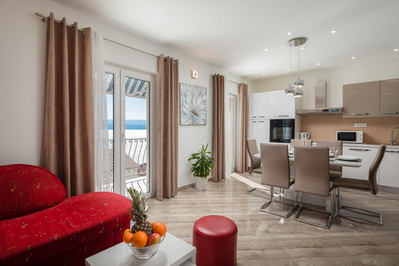 Fba Family Beach Apartments Omiš Buitenkant foto