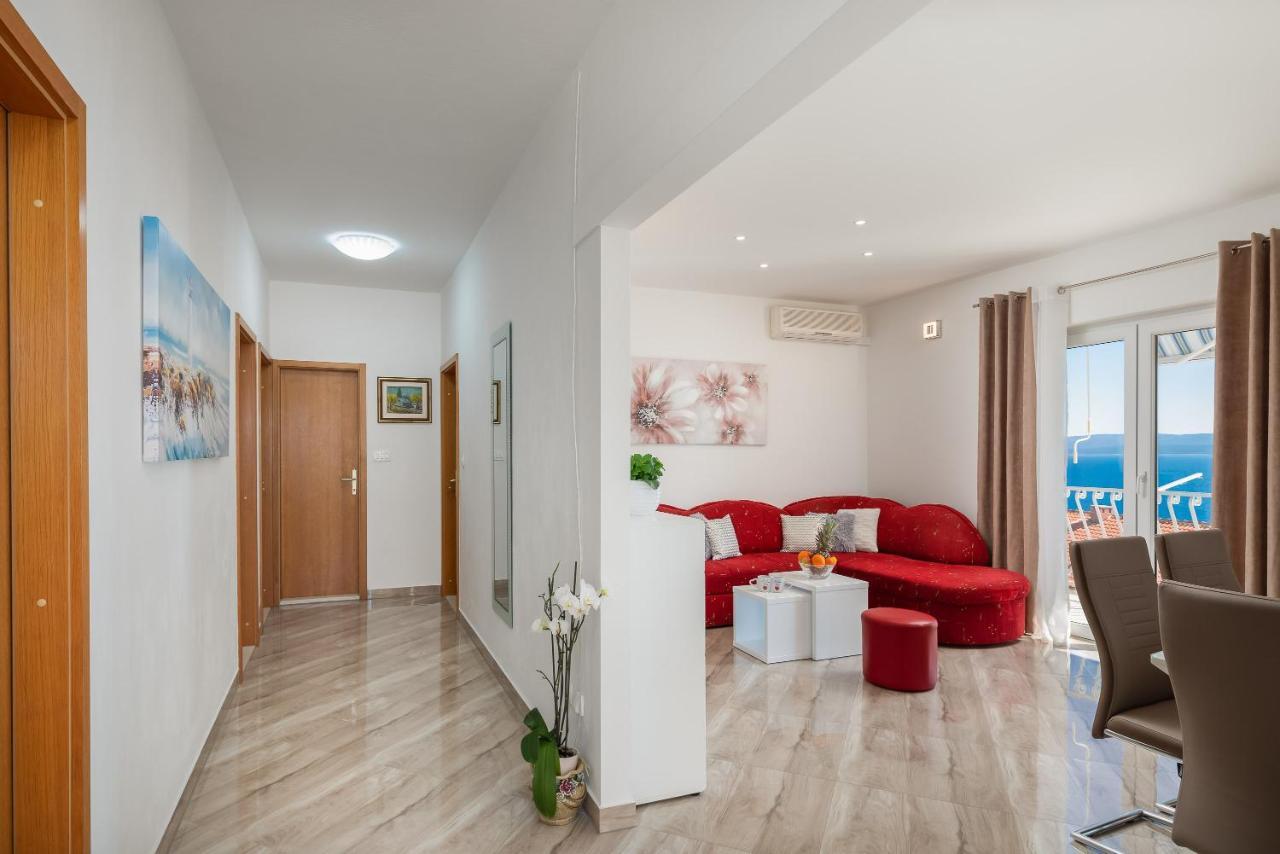 Fba Family Beach Apartments Omiš Buitenkant foto