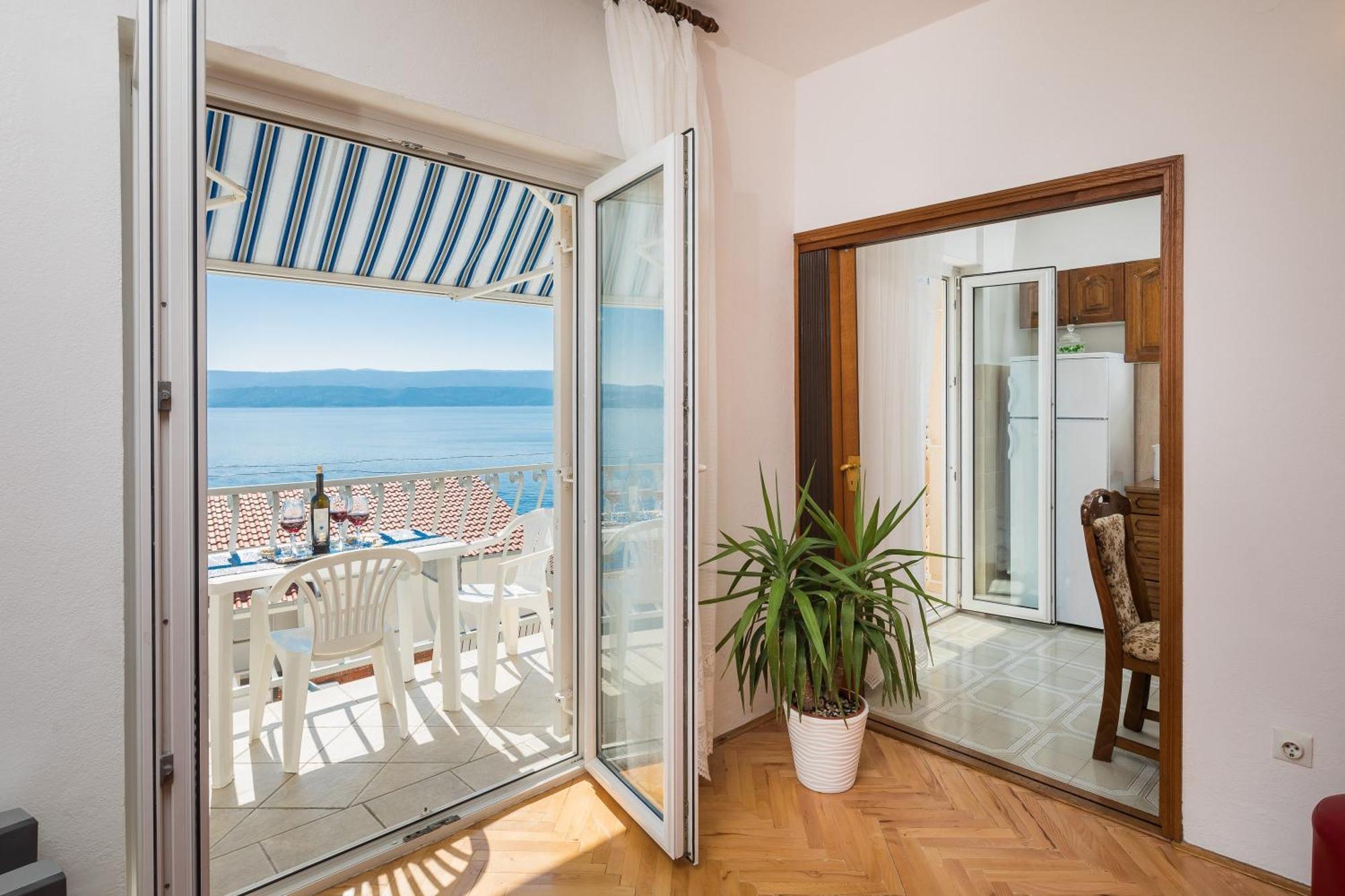 Fba Family Beach Apartments Omiš Buitenkant foto